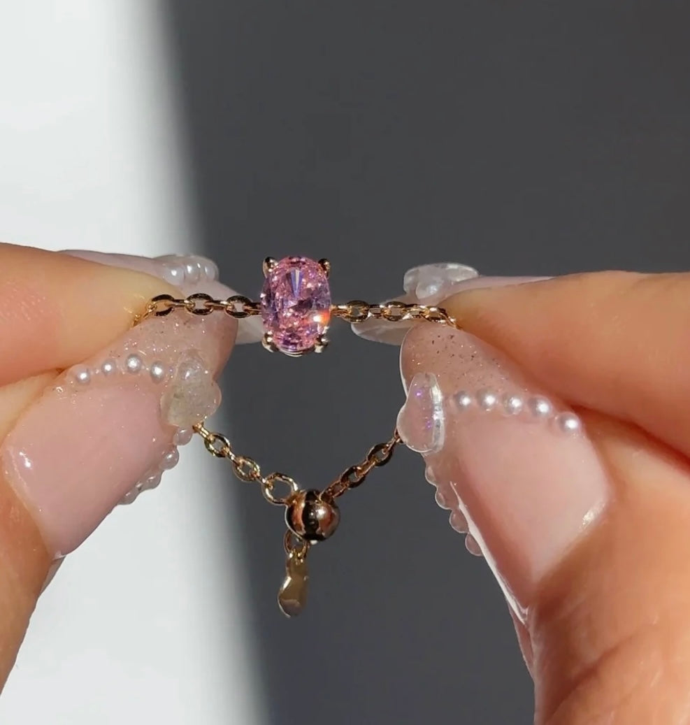 Zunaira Adjustable Chain Ring