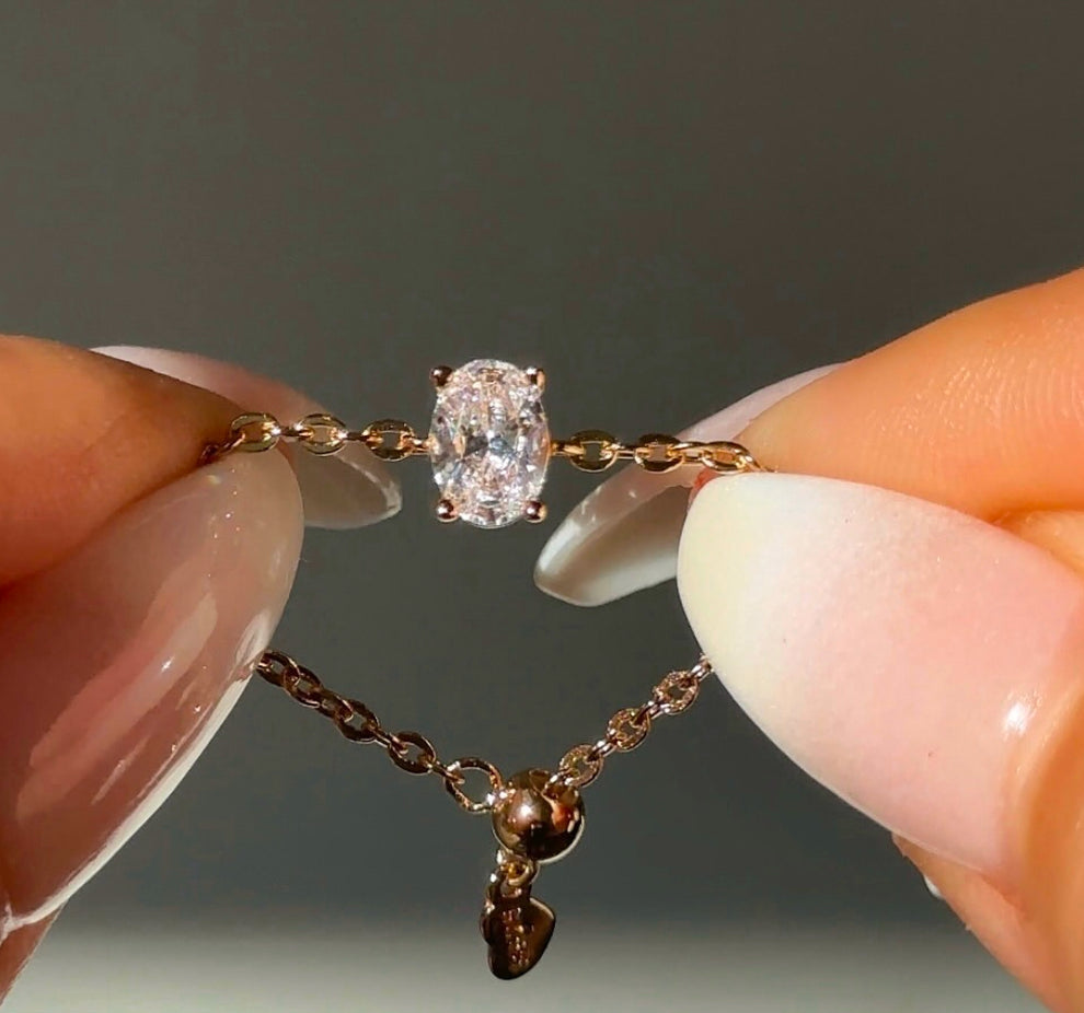 Zunaira Adjustable Chain Ring