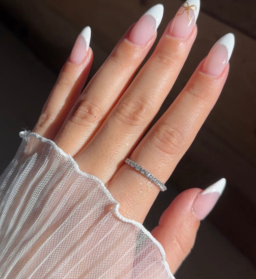 Zunaira Adjustable Chain Ring