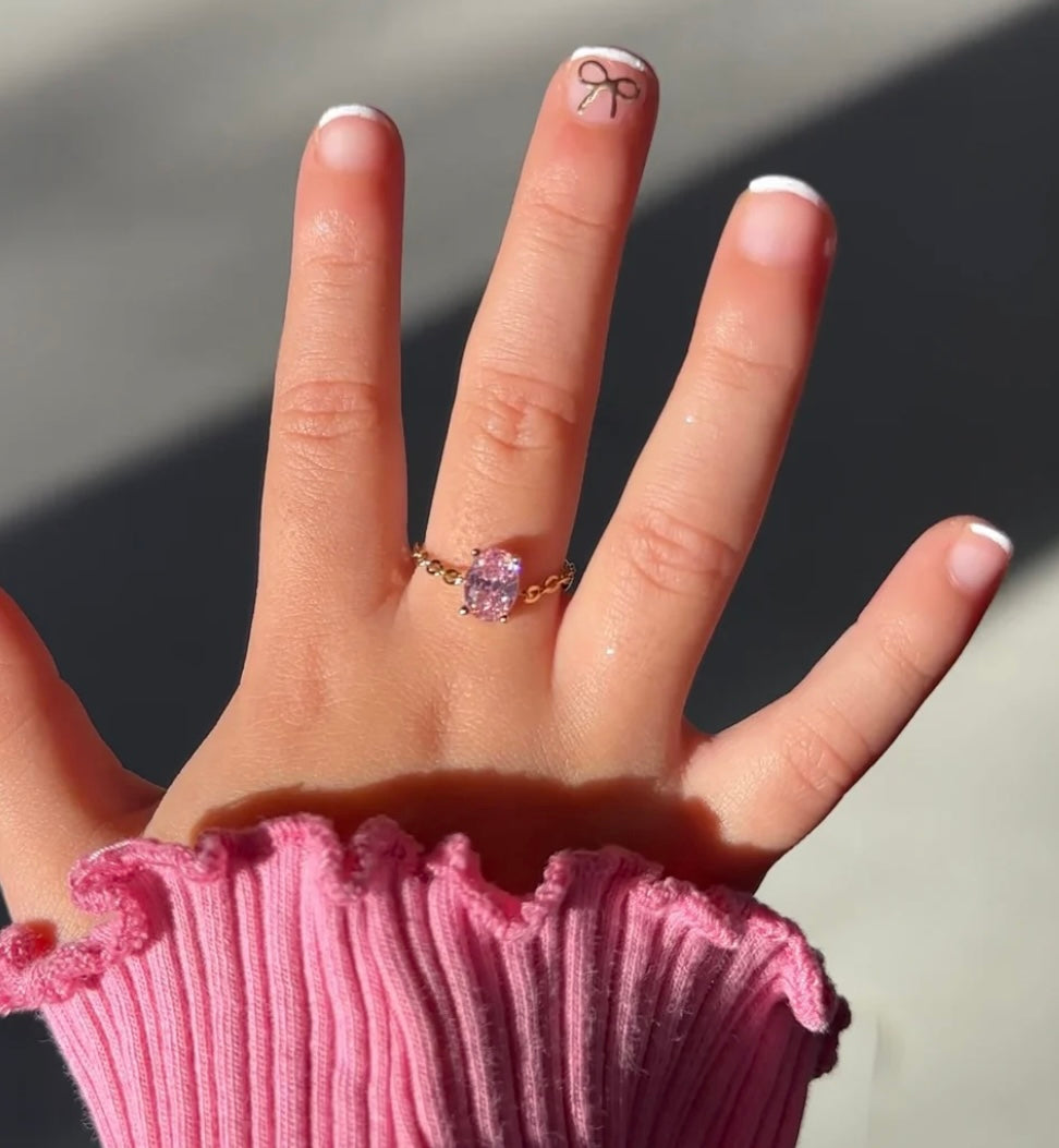Zunaira Adjustable Chain Ring
