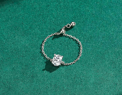 Zunaira Adjustable Chain Ring
